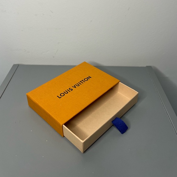 Louis Vuitton Charm Bracelet - Picture 6 of 7